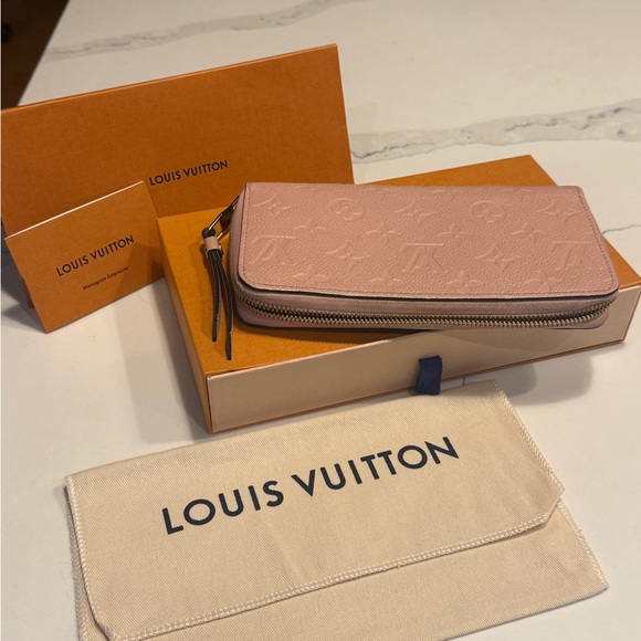 Louis Vuitton Pink Wallet - Picture 4 of 6